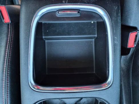 Used 2017 Dodge Grand Caravan GT FWD image 32