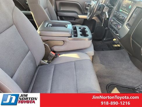 Used 2018 Chevrolet Silverado 1500 LT w/ Texas Edition image 16