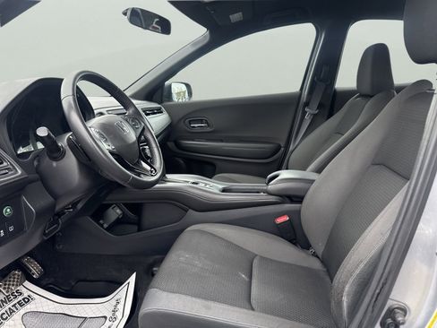 Used 2020 Honda HR-V Sport image 18