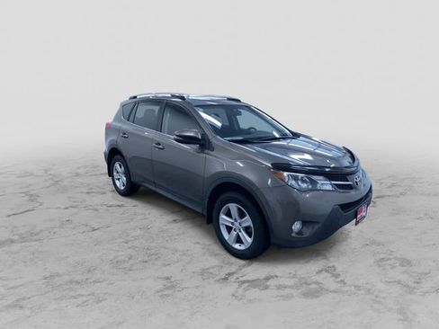 Used 2014 Toyota RAV4 XLE image 3