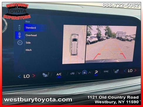 Used 2025 Chevrolet Suburban Z71 AWD/4WD image 36