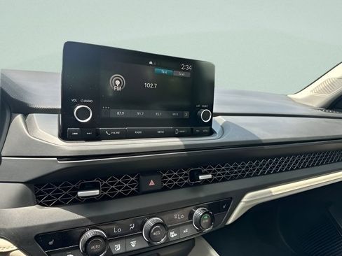Used 2023 Honda Accord EX image 19