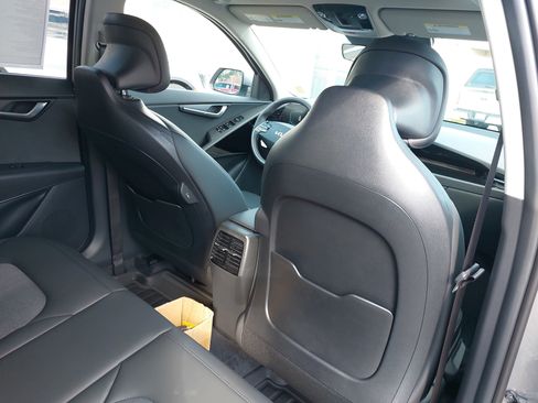 New 2026 Kia Niro EX image 12