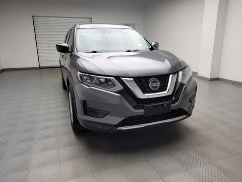 Used 2019 Nissan Rogue S image 14