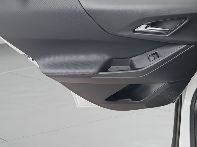 New 2027 Chevrolet Equinox LT FWD image 17