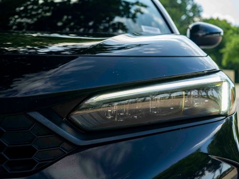 Used 2025 Honda Civic Sport image 11