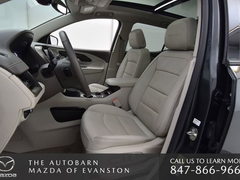 Used 2018 GMC Terrain Denali w/ Advanced Safety Package image 21