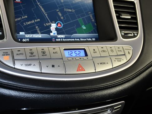 Used 2013 Hyundai Genesis 5.0 R-Spec RWD image 28