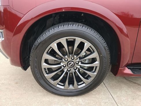 Certified 2024 Nissan Armada Platinum w/ Captain's Chairs Package image 33