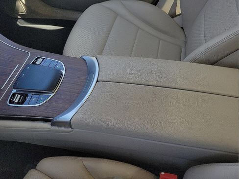 Used 2022 Mercedes-Benz GLC 300 image 20