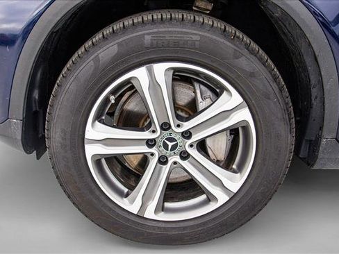 Certified 2018 Mercedes-Benz GLC 300 4MATIC image 9