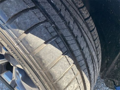 Used 2023 Dodge Challenger R/T w/ Blacktop Package image 34