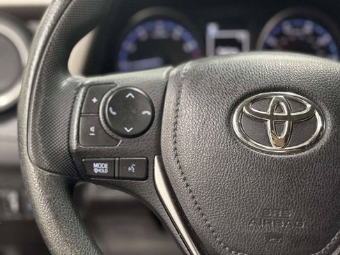 Used 2018 Toyota RAV4 LE w/ All Weather Liner Package AWD/4WD image 26