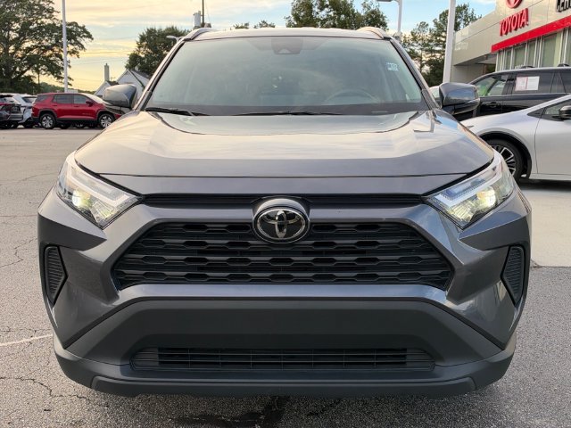 Used 2025 Toyota RAV4 XLE FWD image 9