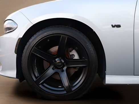 Used 2022 Dodge Charger GT RWD image 4