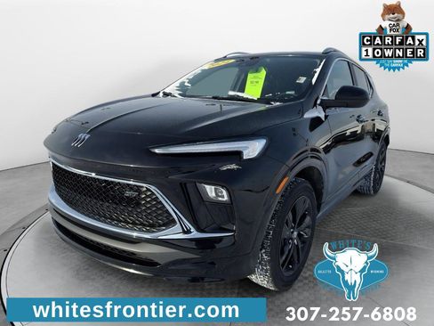 Used 2024 Buick Encore GX Sport Touring image 1