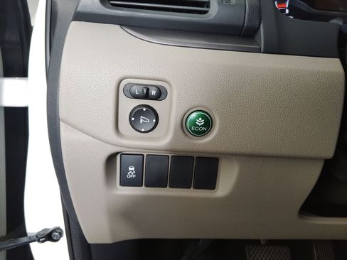 Certified 2017 Honda Pilot LX image 14