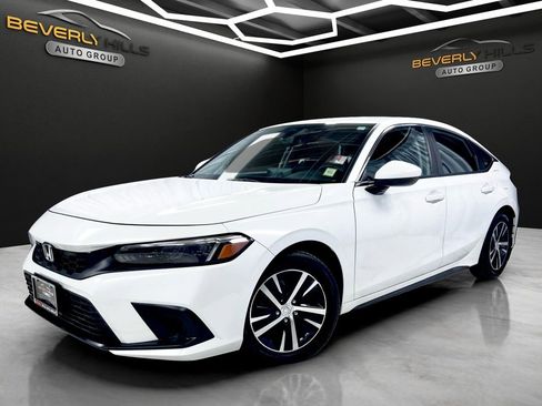 Used 2022 Honda Civic LX image 1