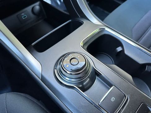 Used 2017 Ford Fusion SE image 17