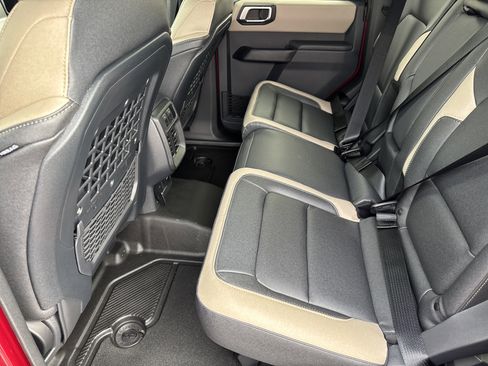 New 2025 Ford Bronco Big Bend w/ Black Diamond Package image 17