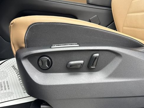 New 2026 Volkswagen Atlas Cross Sport SEL image 23