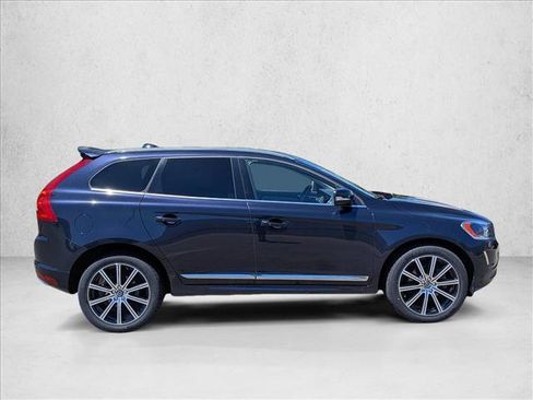Used 2017 Volvo XC60 T6 Inscription w/ Preferred Option Package AWD/4WD image 4