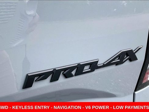 Used 2024 Nissan Frontier PRO-4X w/ Technology Package AWD/4WD image 24