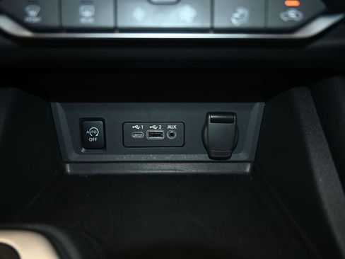 Certified 2025 Nissan Sentra SR w/ SR Premium Package image 22