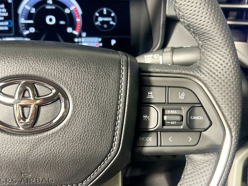 New 2026 Toyota Tundra Limited AWD/4WD image 19
