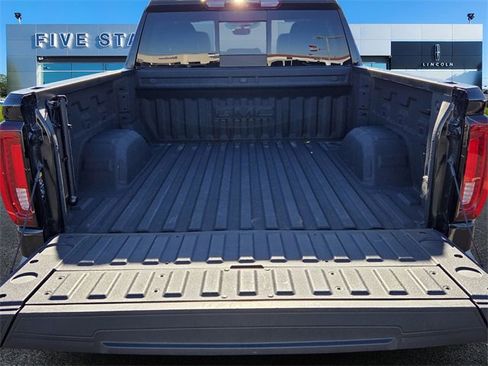 Used 2025 GMC Sierra 1500 AT4 w/ AT4 Premium Package image 7