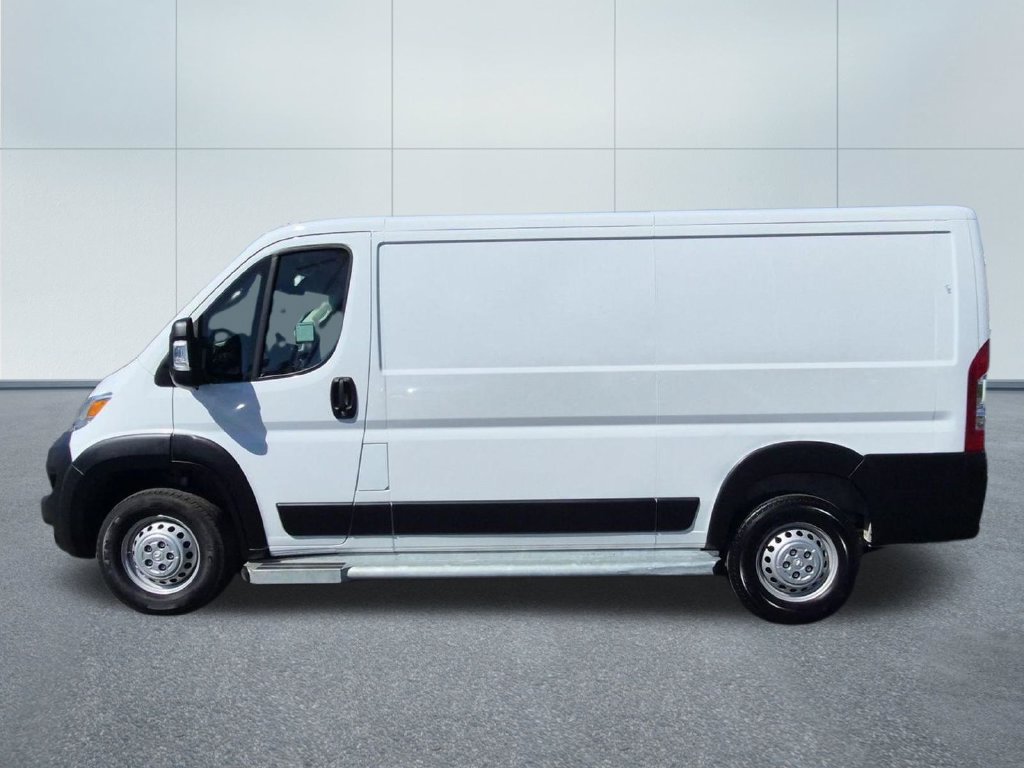 Used 2025 RAM ProMaster 2500 w/ U-Haul Equipment Group FWD image 3