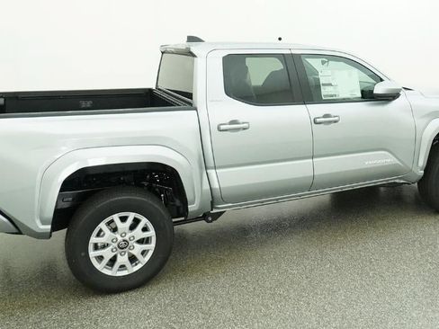 New 2026 Toyota Tacoma SR5 RWD image 10