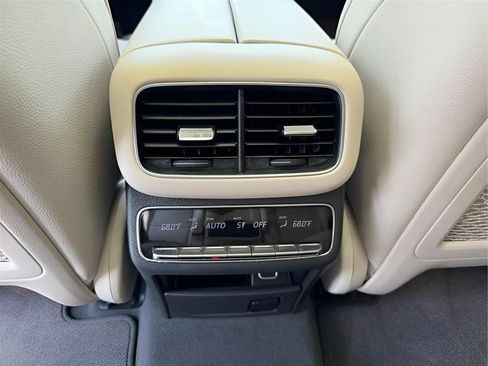 Used 2020 Mercedes-Benz GLS 450 4MATIC image 31