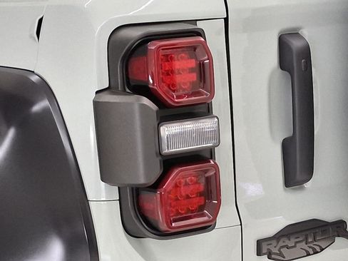 Used 2024 Ford Bronco Raptor AWD/4WD image 10