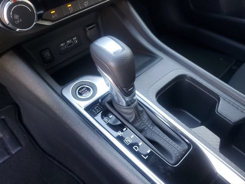 Certified 2025 Nissan Sentra SV FWD image 28