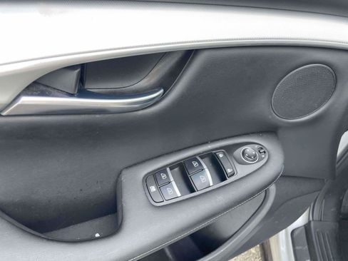 Used 2019 INFINITI QX50 Luxe FWD image 12
