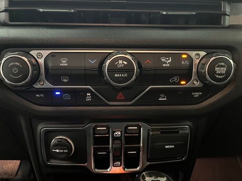 Used 2025 Jeep Wrangler Unlimited Sport S 4xe w/ LED Headlamp & Fog Lamp Group AWD/4WD image 29