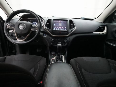 Used 2015 Jeep Cherokee Latitude w/ Comfort/Convenience Group image 5