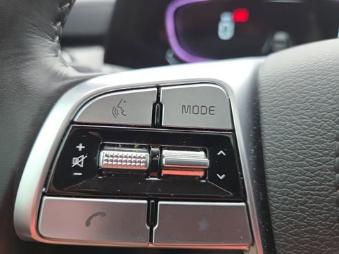 Used 2025 Kia Telluride S FWD image 22