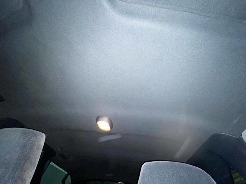 Used 2002 Chevrolet Blazer LS w/ Preferred Equipment Group image 20