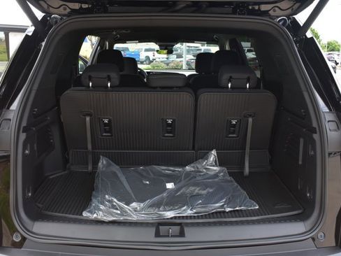 New 2026 Chevrolet Traverse LT w/ Driver Confidence Package FWD image 18