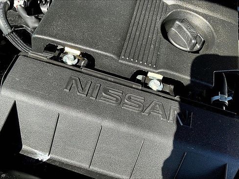 Used 2024 Nissan Frontier Pro-X image 34