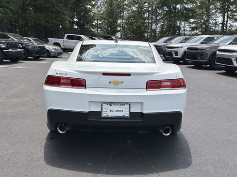 Used 2015 Chevrolet Camaro LS RWD image 7