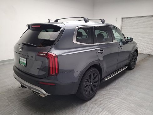 Used 2021 Kia Telluride EX w/ EX Premium Package FWD image 9