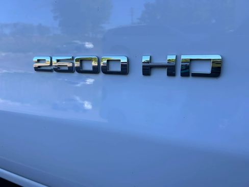 Used 2019 Chevrolet Silverado 2500 W/T w/ WT Convenience Package image 9