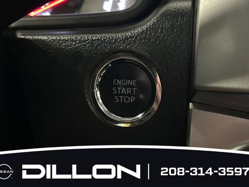 Used 2022 Toyota 4Runner SR5 AWD/4WD image 23