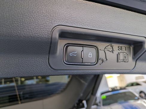 Certified 2023 Ford Explorer ST-Line w/ Class IV Trailer Tow Package image 21