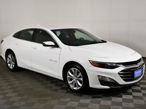 Used 2024 Chevrolet Malibu LT FWD image 4