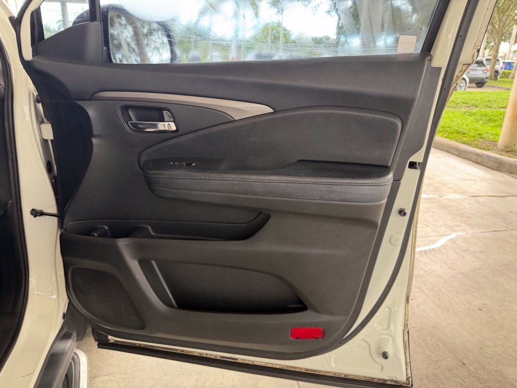 Used 2017 Honda Pilot EX-L image 27