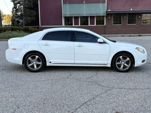 Used 2011 Chevrolet Malibu LT w/ Power Convenience Package image 8